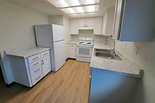 2324 Hood Ave Photo 2