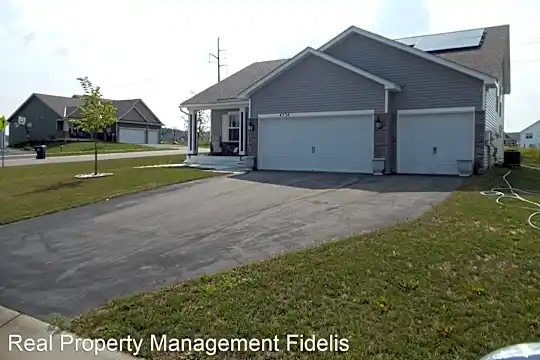4534 Cobalt Dr Photo 2