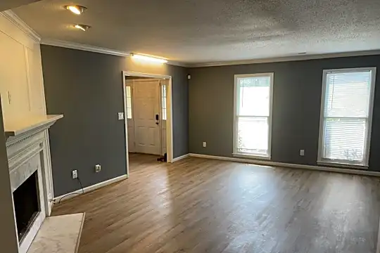 441 Chase Plantation Pkwy Photo 2