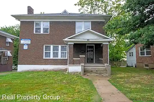1500 Rosemary Ln Photo 1