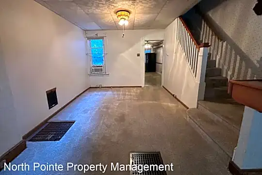 432 S Ann St Photo 1