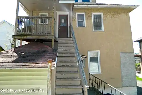 127 E Pine St #2ND Photo 2