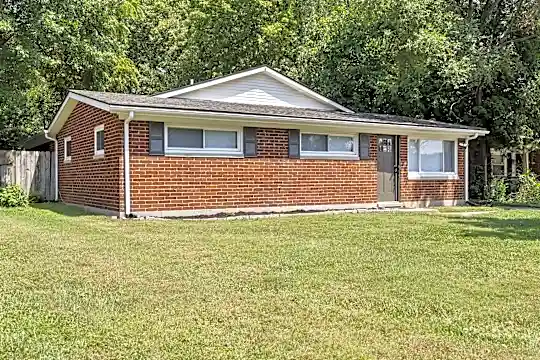 313 Hummingbird Ln Photo 2