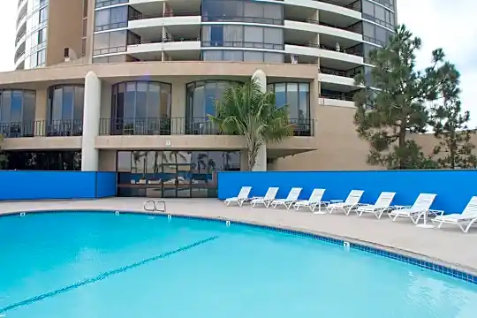 The Promenade at Marina City Club Photo 1