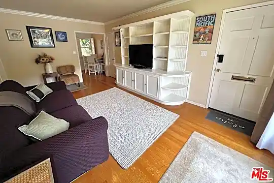 1701 Washington Ave Photo 2