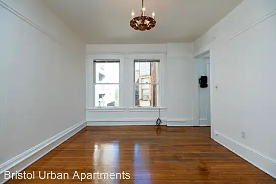 2190 W Burnside St Photo 1