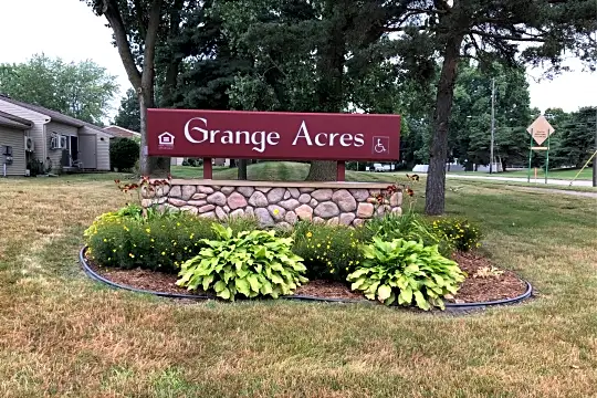 Grange Acres Photo 2