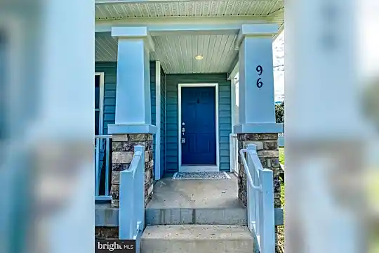 96 Gerber Dr Photo 2