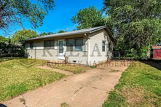 1708 W 34th St S Photo 2