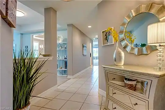 3099 Lancaster Dr #7-701 Photo 1