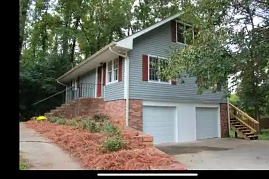 1480 Forest Hill Dr Photo 1