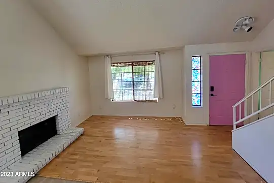 3719 E Inverness Ave #116 Photo 2