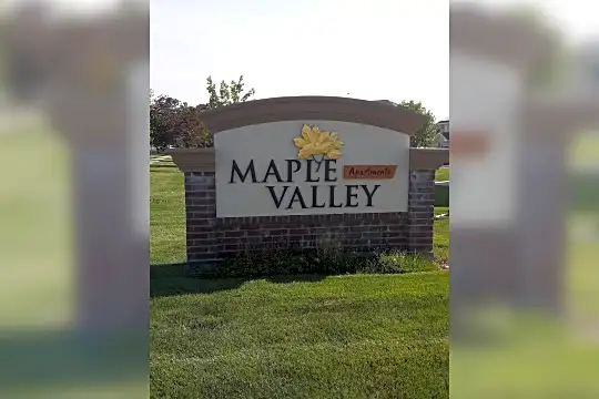 Maple Valley Apartments Photo 2