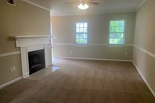 3920 Almon Dr Photo 2