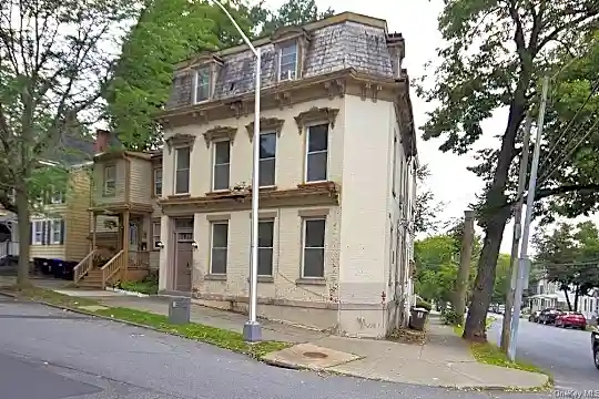 88 Academy St #2 Photo 1