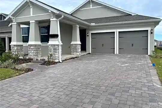19331 Banfield Pl Photo 2