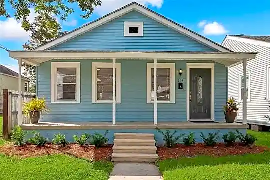 324 Lake Ave Photo 1