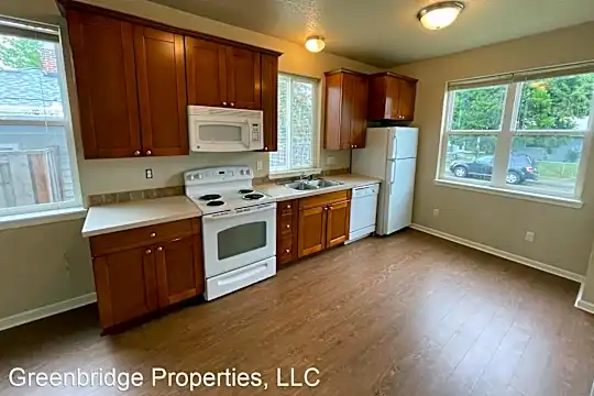 6105 SE 74th Ave Photo 1