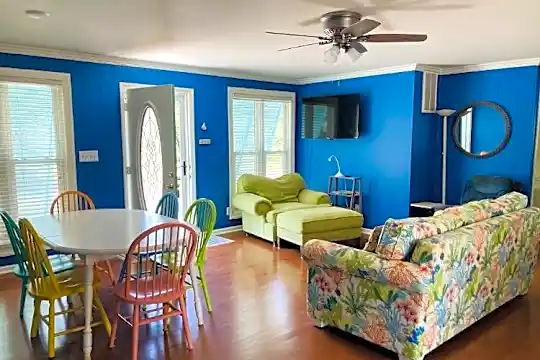 118 Juniper Rd Photo 2