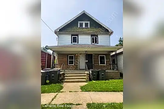 3423 Maple St Photo 1