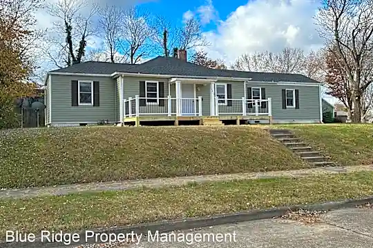 1617 Fairfield Ave Photo 2