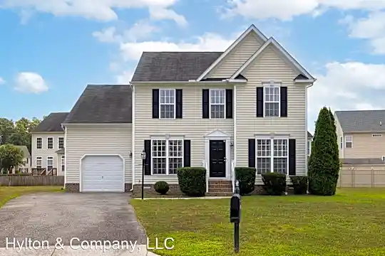 6415 Kings Crest Pl Photo 1