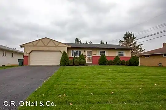1091 Urban Dr Photo 1