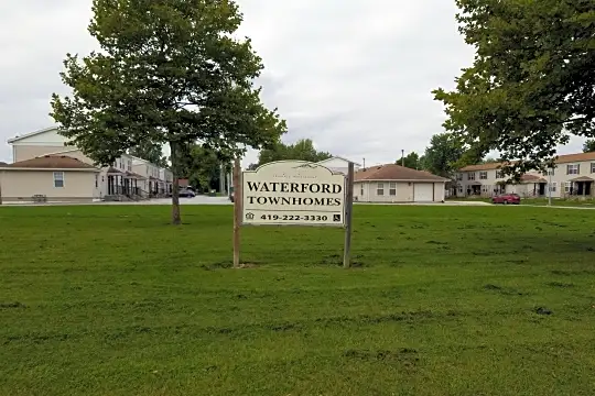 Waterford Town Homes Photo 2