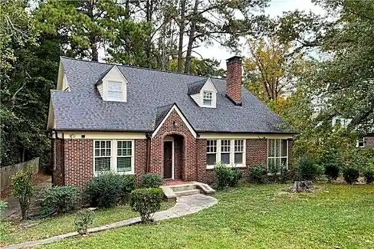 3549 Roxboro Rd NE Photo 1