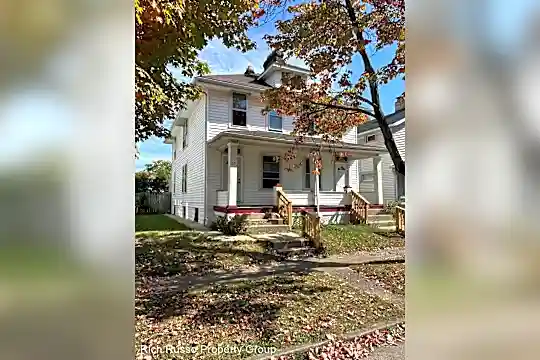 58-60 N Ogden Ave Photo 1