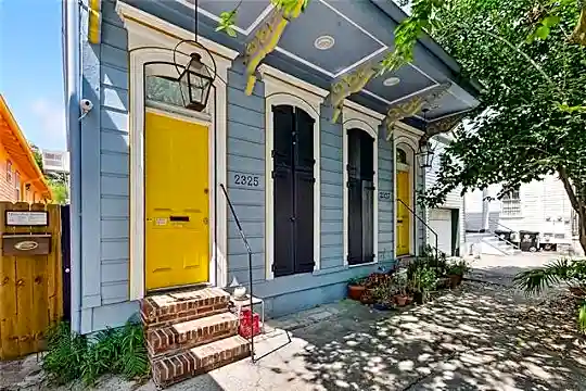 2325 Chartres St #A Photo 2