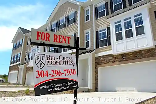 3315 Sun Ct Photo 1