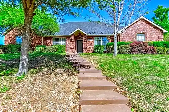 2217 Wren Ln Photo 1