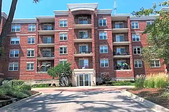 3400 N Old Arlington Heights Rd #202 Photo 1