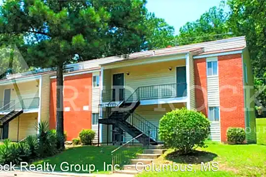 300 Holly Hills Rd Photo 1