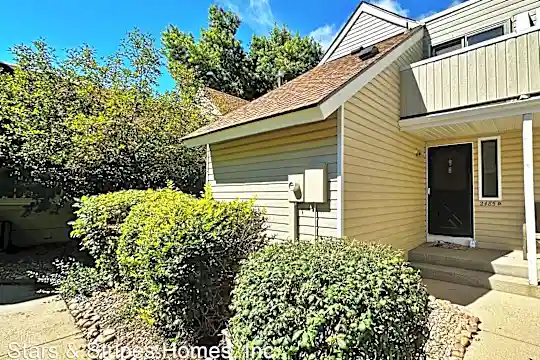 2485 S Xanadu Way Photo 1