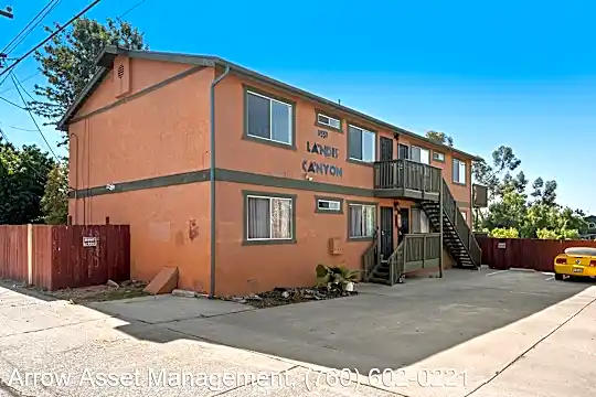 3553 Landis St Photo 1