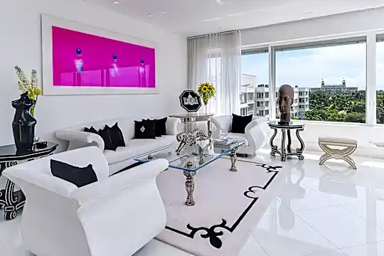 44 Cocoanut Row #PHB-E Photo 2