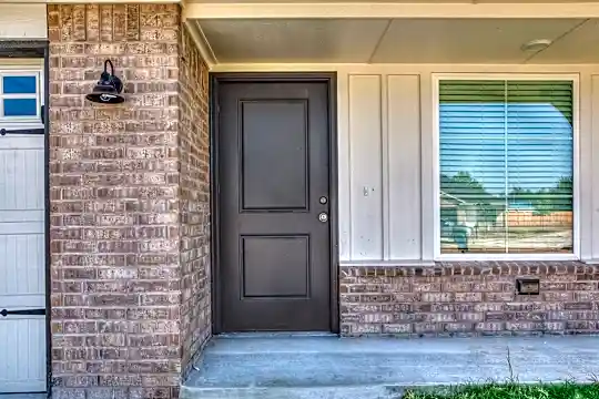 5021 Avion Ct Photo 2