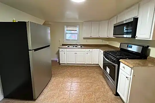 34 4th St Photo 1