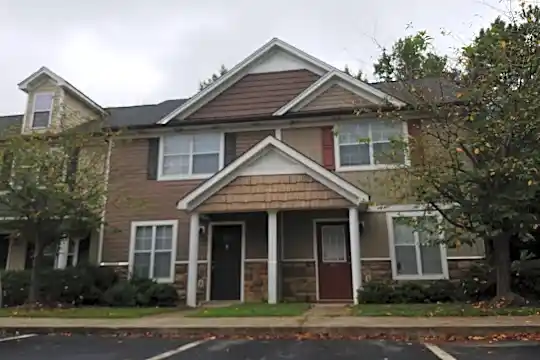 Saddle Brook Cove Photo 1