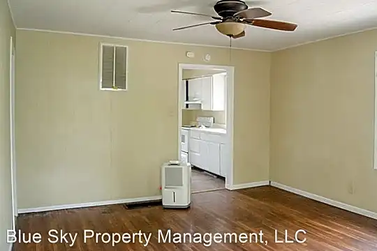 1909 N Janney Ave Photo 1