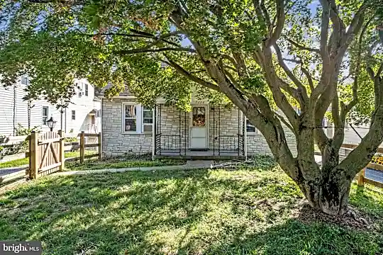 3064 Littlestown Pike Photo 2