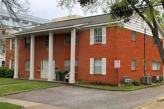 308 College St #A-D Photo 1