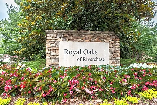 Royal Oaks Of Riverchase Photo 1