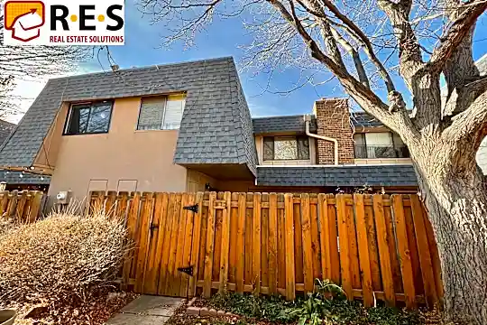 7995 E Mississippi Ave Photo 1