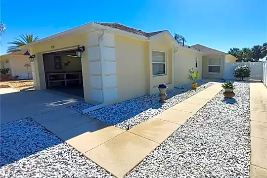 8830 SE 167th Mayfield Pl Photo 2