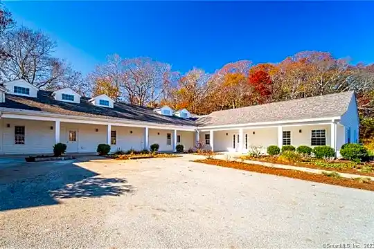 1154 Poquonnock Rd #4 Photo 1