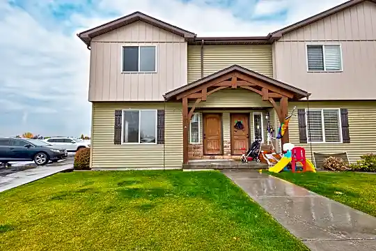 461 Countryside Ave Photo 1