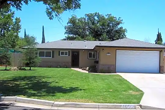 4056 N Argyle Ave Photo 1